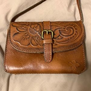 Beautiful Patricia Nash Crossbody